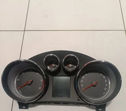 Opel Insignia A Speedometer (instrument cluster) 12844138
