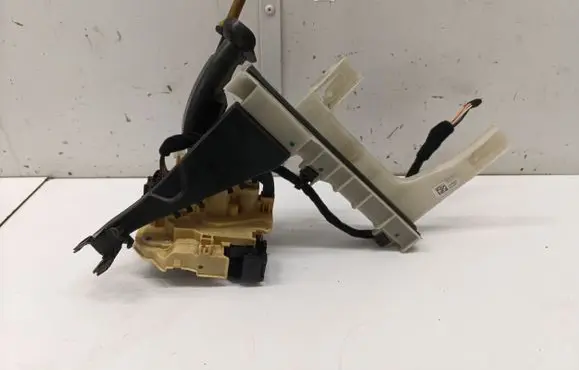 Alfa Romeo Stelvio Rear door lock 50536549