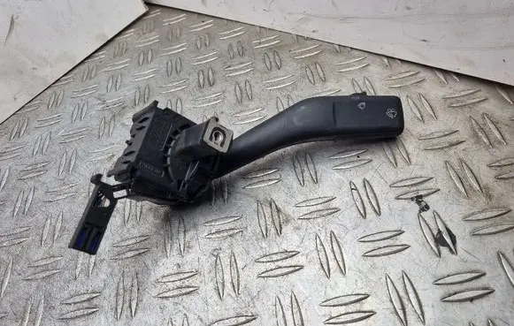 Volkswagen Jetta V Wiper control stalk 1K0953519B
