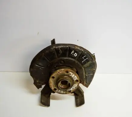 Front wheel hub