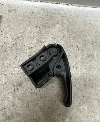Volkswagen Golf III Engine bonnet (hood) release handle 1H1823533