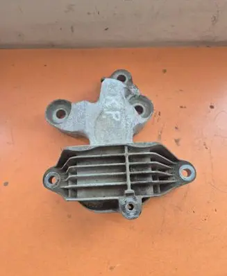 Opel Insignia B Gearbox mount 84034273