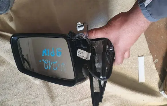 Mercedes-Benz E W212 Front door electric wing mirror A2128100216
