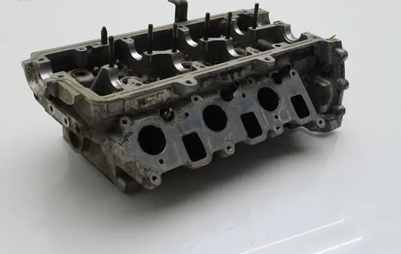 Audi A6 S6 C6 4F Engine head 0594AE