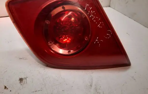 Mazda 3 I Tailgate rear/tail lights P2913