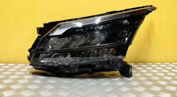 Nissan Pathfinder Headlight/headlamp 26060-6TA9B 2448