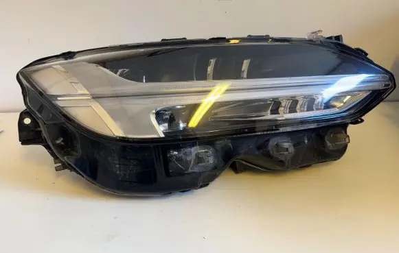 Volvo S90, V90 Headlight/headlamp 31655729 89915140 57616549