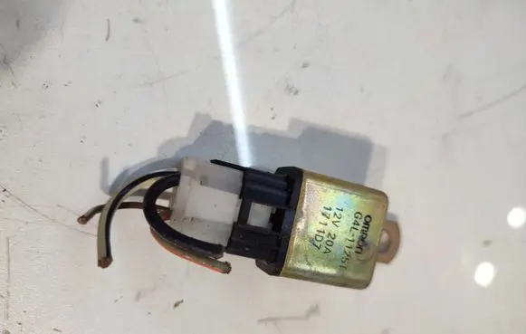 Volvo S40, V40 Other relay G4L1125T