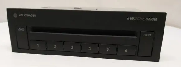 Volkswagen Tiguan Navigation unit CD/DVD player 1K0035110