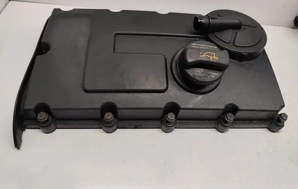 Volkswagen Touran I Rocker cam cover 03G103469
