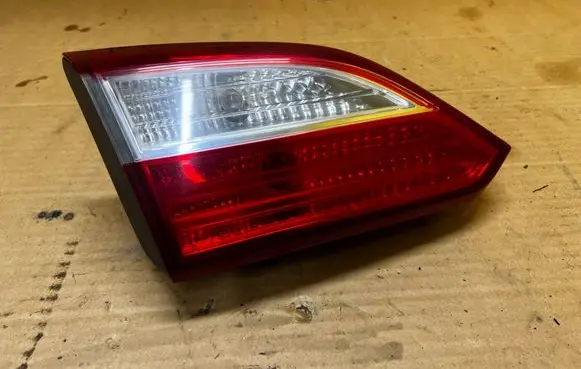 Hyundai i30 Tailgate rear/tail lights 92403-A62 92403A62
