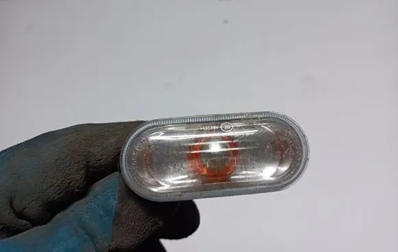Volkswagen Transporter - Caravelle T5 Front fender indicator light 0215660 7E0949117