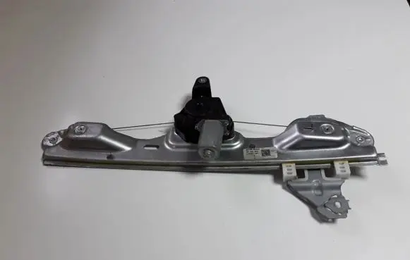 Nissan Qashqai Rear door window regulator with motor 827004EA0A