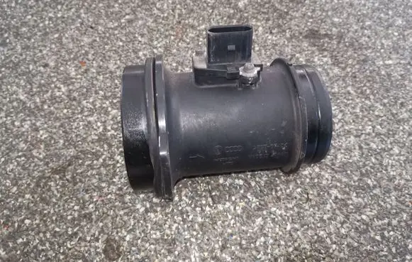 Audi A8 S8 D3 4E Mass air flow meter 059906461K