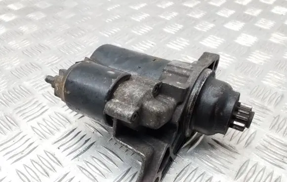Volkswagen Fox Starter motor