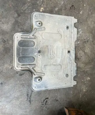 KIA Stinger Engine splash shield/under tray 29140J5300