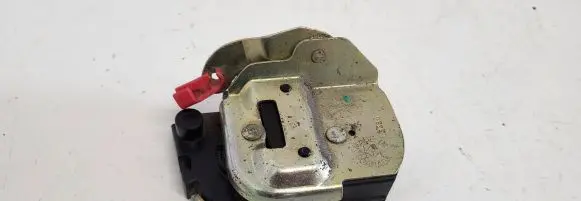 Chrysler Voyager Sliding door lock M405