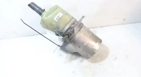 Volvo V50 Power steering pump
