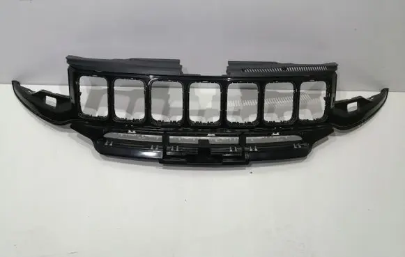 Jeep Grand Cherokee Front bumper upper radiator grill 5YA47TRMA68264296A