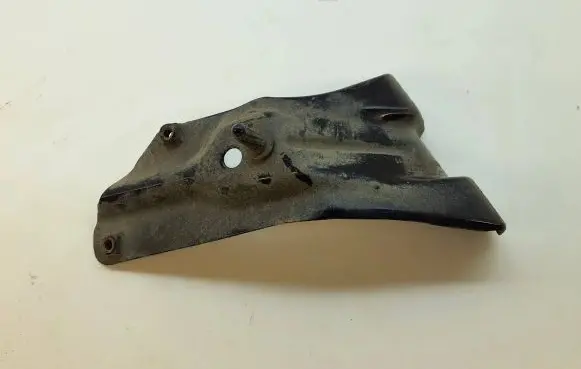 Volkswagen Golf VI Fender mounting bracket 5K6821137