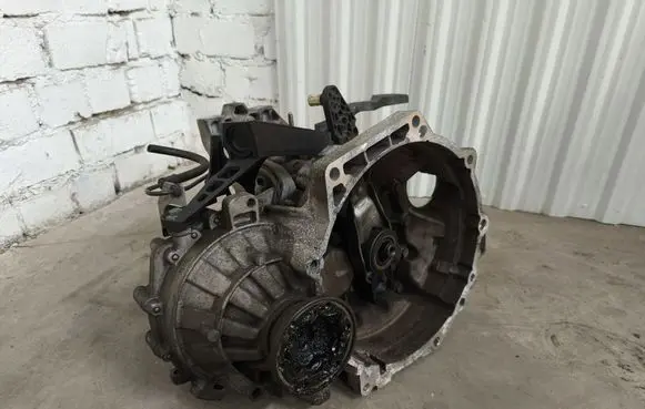 Volkswagen Touran II Manual 6 speed gearbox 