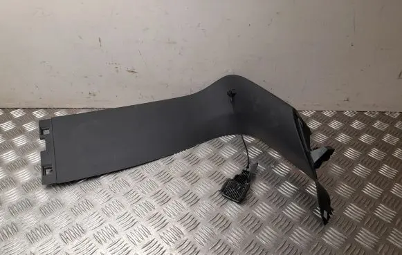 Mercedes-Benz GLA W156 X156 Tailgate/boot lid cover trim A1567401900