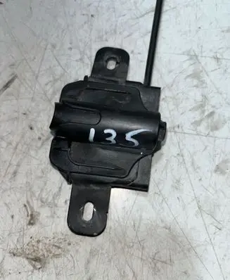 Volvo S60 Loading door lock 