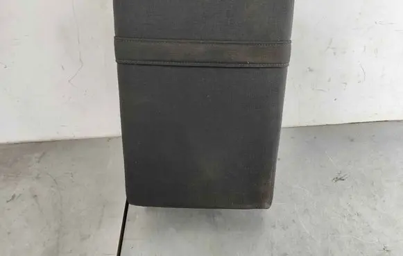Volvo XC60 Rear seat armrest 32332442