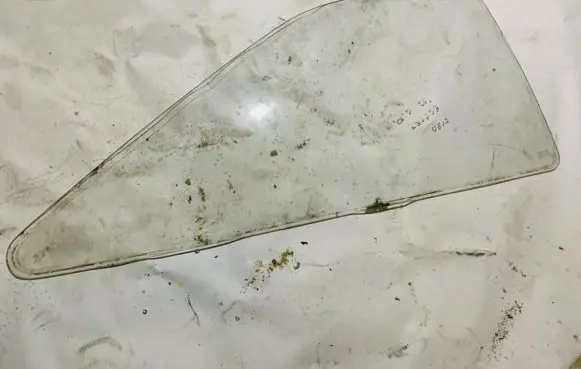 Ford Escort Rear side window