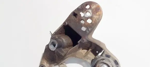 Audi A4 S4 B5 8D Engine mounting bracket 8d0199351h