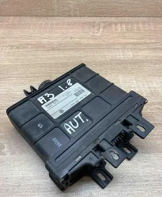 Audi A4 S4 B5 8D Gearbox control unit/module 01M927733AJ 5WK3351A