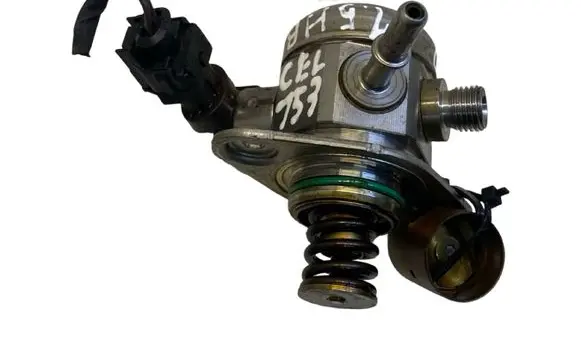 Volvo XC40 Fuel injection high pressure pump 31405318 0261520456 8011116999