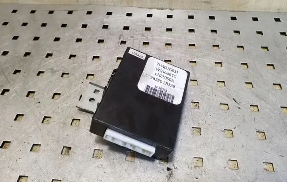 Nissan Pathfinder R51 Other control units/modules TFWD1G631 WG1G665C