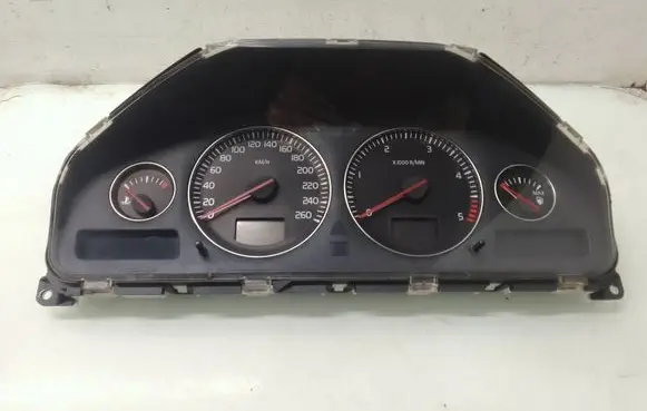 Volvo S60 Speedometer (instrument cluster) 8673802