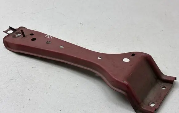 Radiator support slam panel bracket