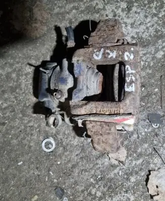 Renault Espace III Rear brake caliper