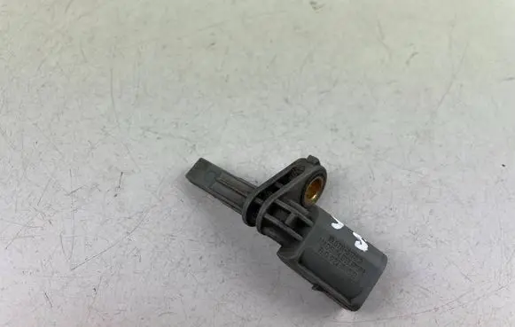 Volkswagen Touareg I ABS brake wheel speed sensor 7L0927808B