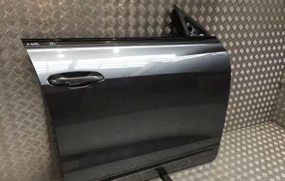Audi Q8 Front door 