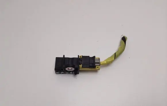 Honda CR-V Airbag deployment crash/impact sensor 77970T2AA010M4 5WK4462