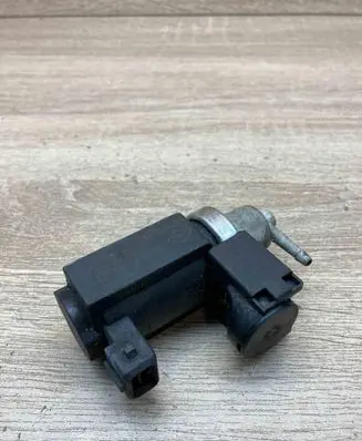 Renault Megane II Turbo solenoid valve 8200412085