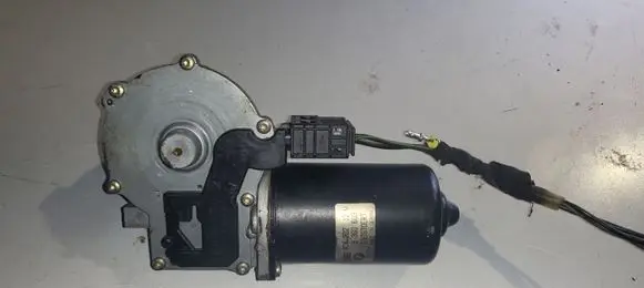 BMW 5 E39 Wiper motor 8360603