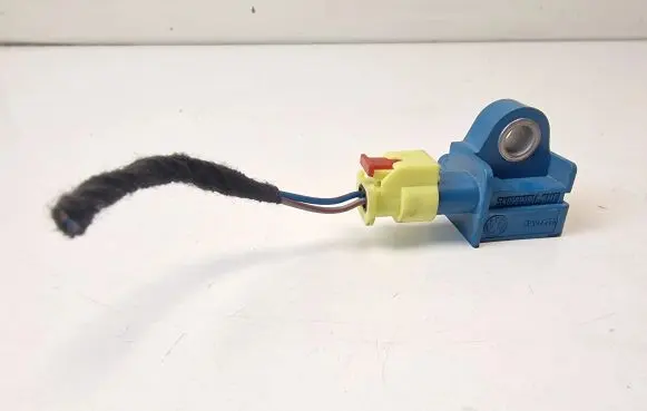 Volkswagen Jetta VI Airbag deployment crash/impact sensor 5K0959351A