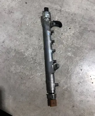 Volkswagen Golf VI Fuel main line pipe 03L130089B 03L906054A 03L130764A