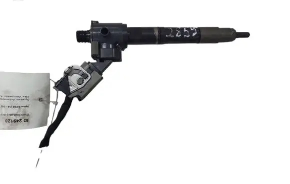 Volvo XC60 Fuel injector VEA132370010AAB 31405404