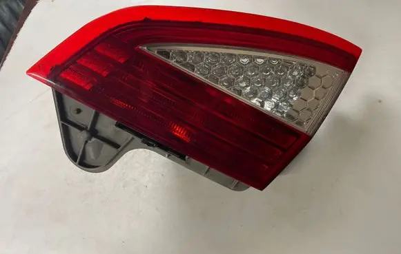 Ford Focus C-MAX Tailgate rear/tail lights 7S7113A602