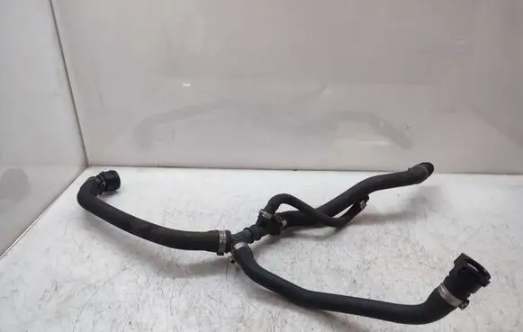 Mini Cooper Countryman R60 Engine coolant pipe/hose 153642 15364210