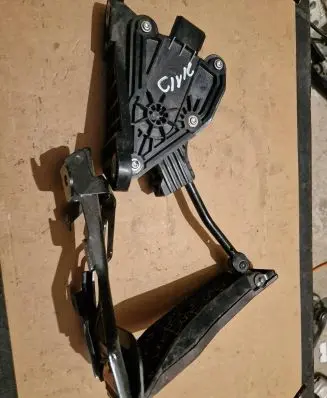 Honda Civic Accelerator throttle pedal 05J25