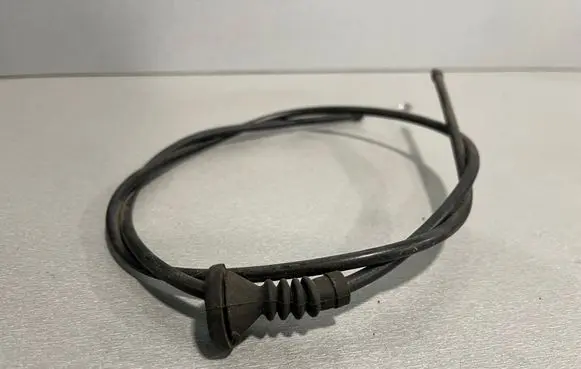 Engine bonnet/hood lock release cable