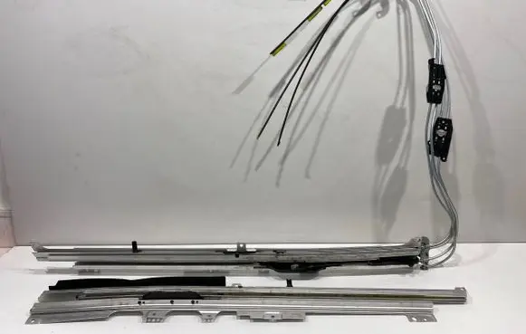 Mercedes-Benz ML W166 Sunroof frame 1727532