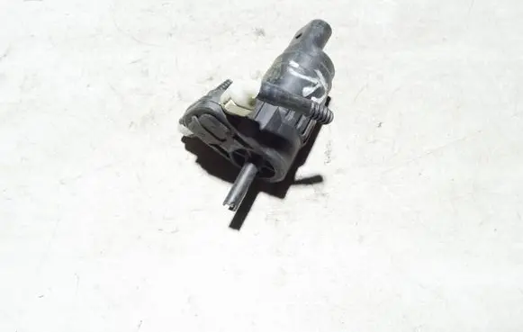 Audi A6 S6 C6 4F Windscreen/windshield washer pump 1K6955651
